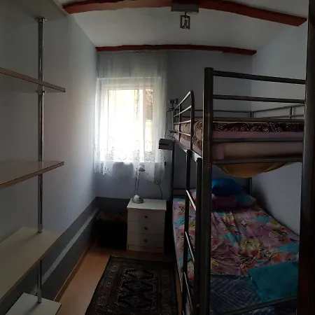 Za Stara Stodola